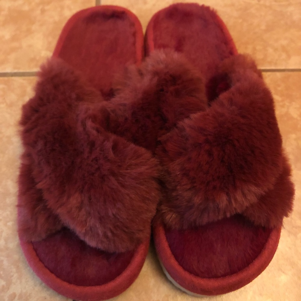 Plush slippers
